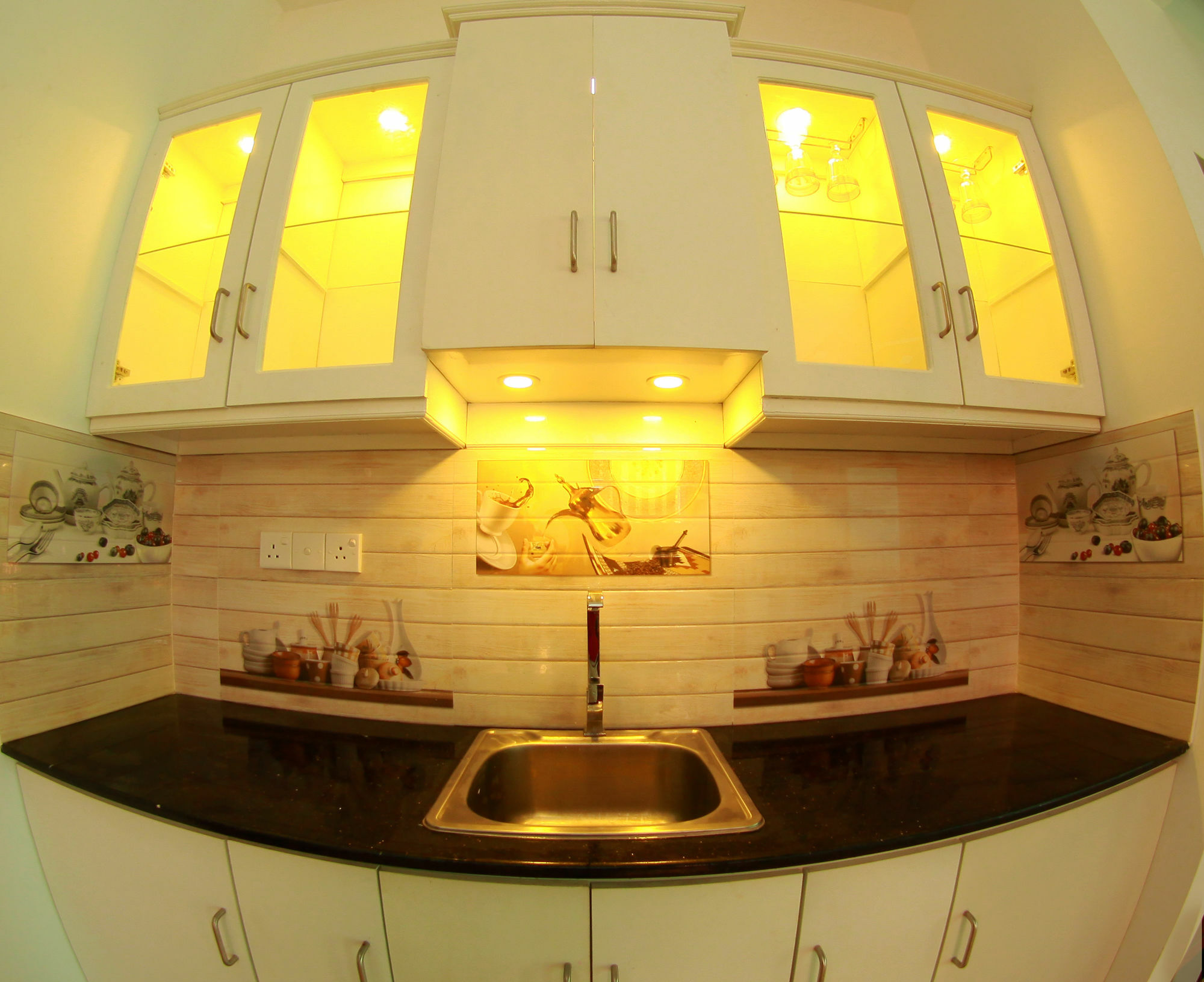 Grand Residence Тангале Екстериор снимка